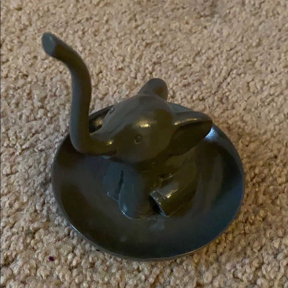 Elephant jewelry dish
